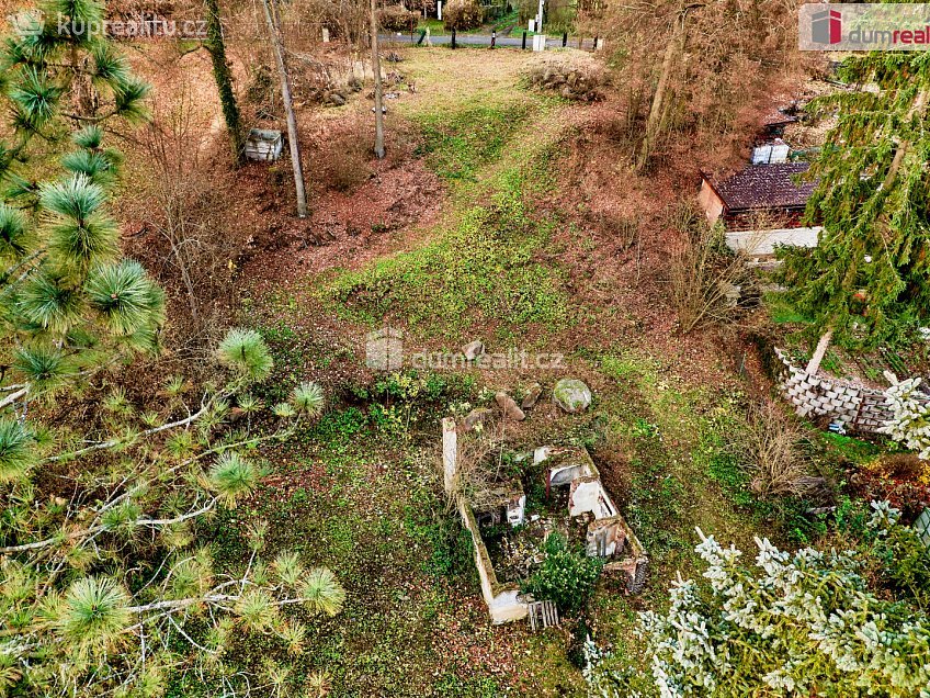 Prodej  zahrady 2562 m^2 Šemnice, Šemnice 