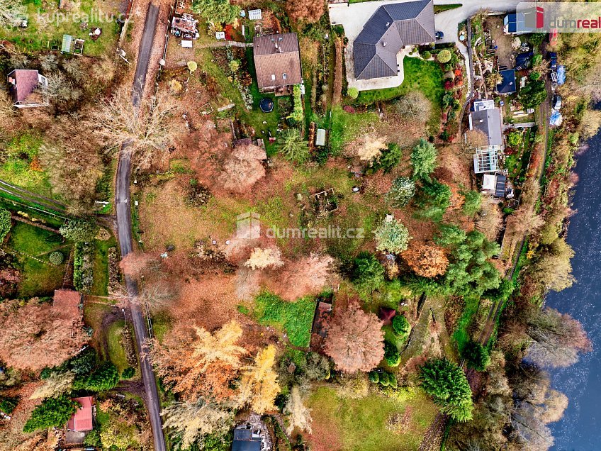 Prodej  zahrady 2562 m^2 Šemnice, Šemnice 