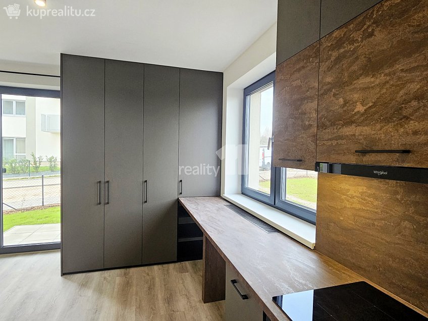 Pronájem bytu 1+kk 30 m^2 Plk. Loudy, Kutná Hora 