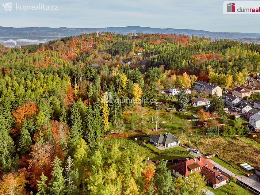 Prodej  stavebního pozemku 3902 m^2 Karlovy Vary, Karlovy Vary 