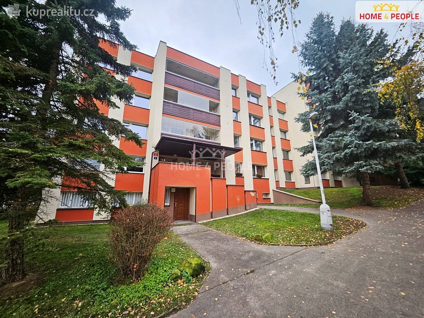 Pronájem bytu 3+1 89 m^2 Zahradníčkova, Praha 5 