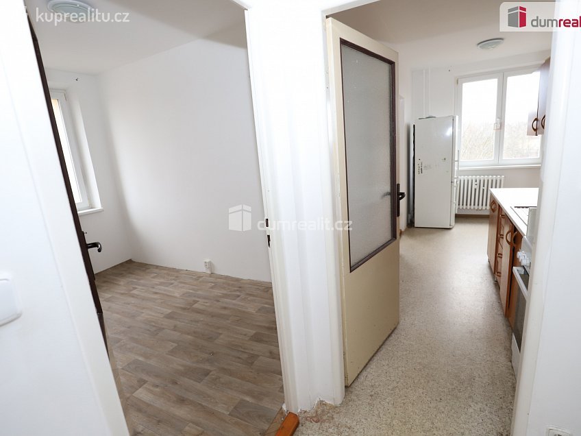 Pronájem bytu 3+1 64 m^2 Lesní, Cheb 