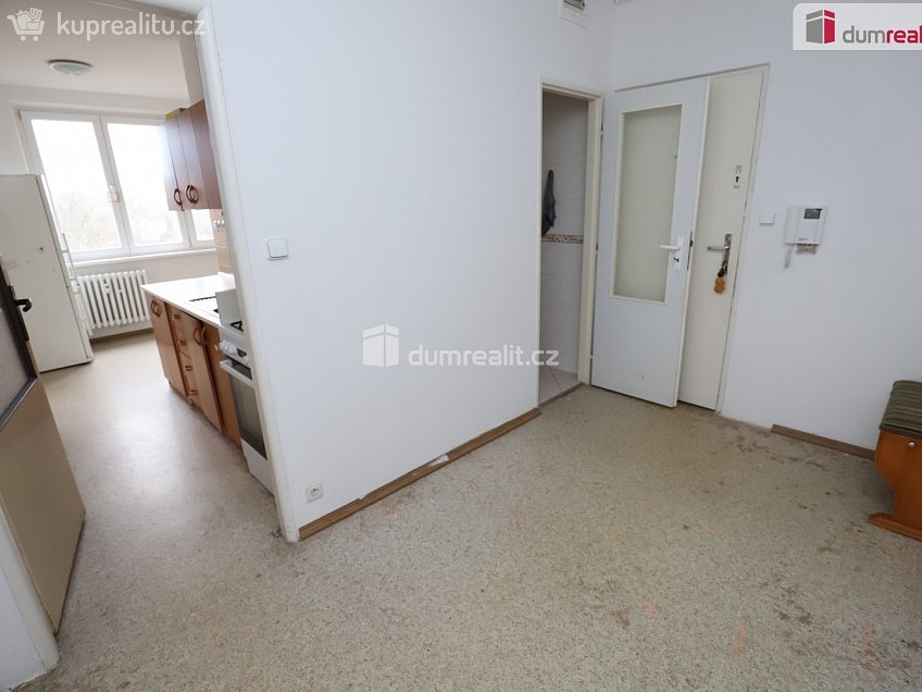 Pronájem bytu 3+1 64 m^2 Lesní, Cheb 