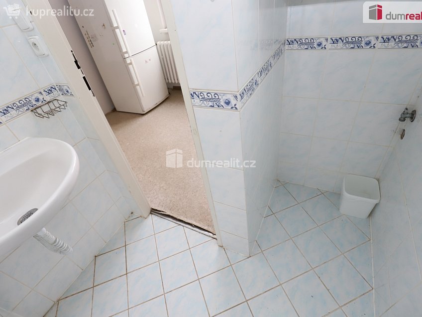 Pronájem bytu 3+1 64 m^2 Lesní, Cheb 