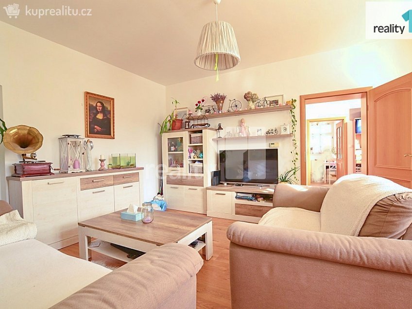 Pronájem bytu 2+1 65 m^2 Barvířská, Liberec 