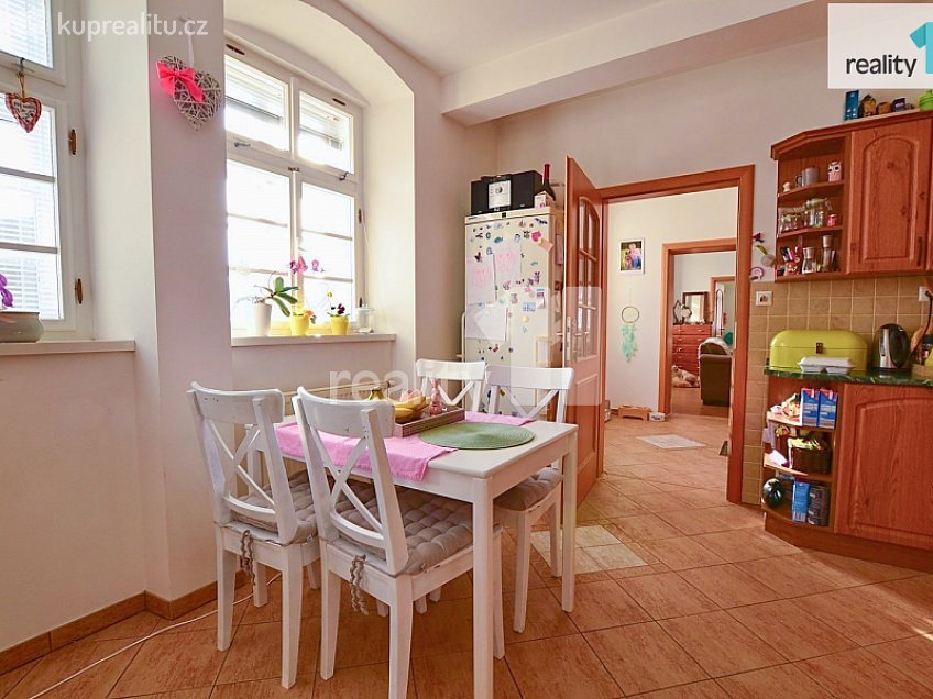 Pronájem bytu 2+1 65 m^2 Barvířská, Liberec 