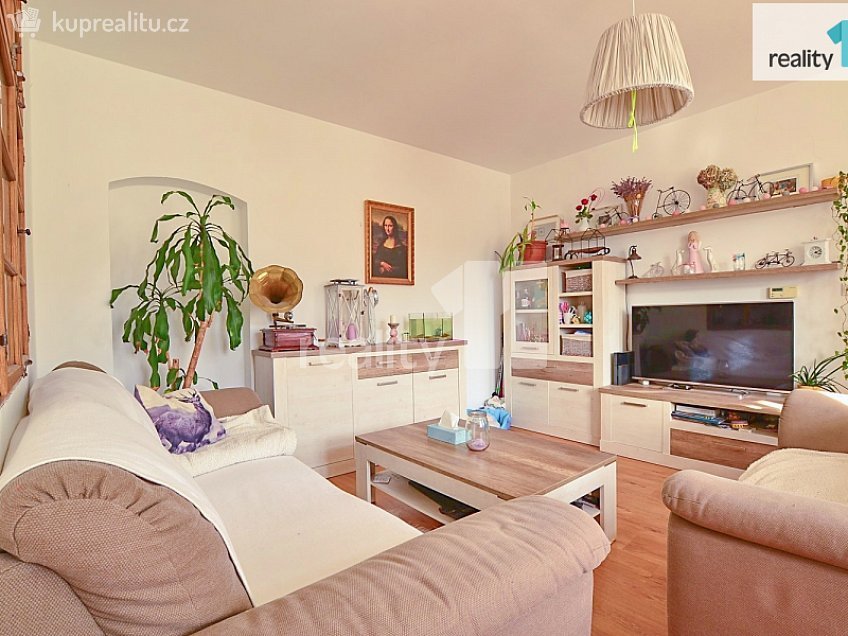 Pronájem bytu 2+1 65 m^2 Barvířská, Liberec 