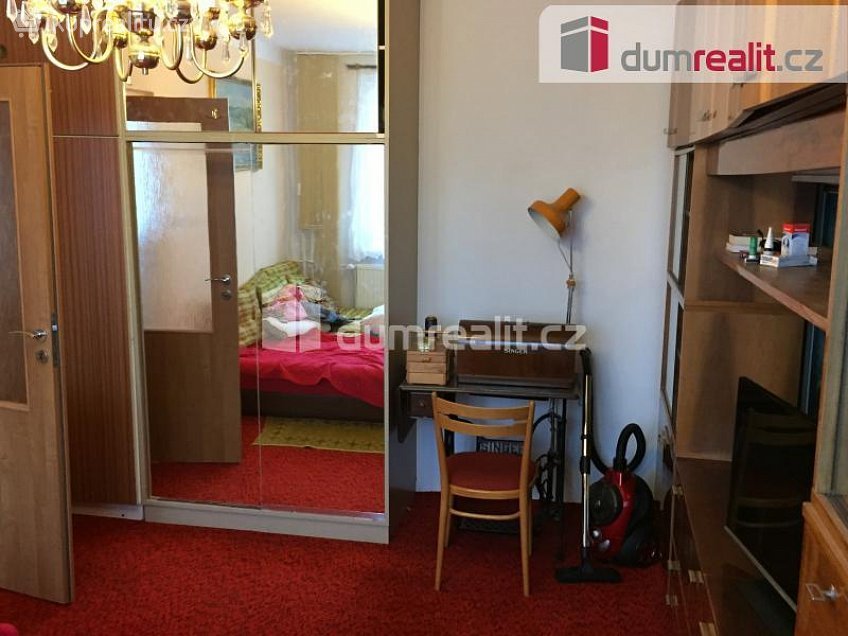 Prodej bytu 1+1 37 m^2 Dyleňská, Mariánské Lázně 