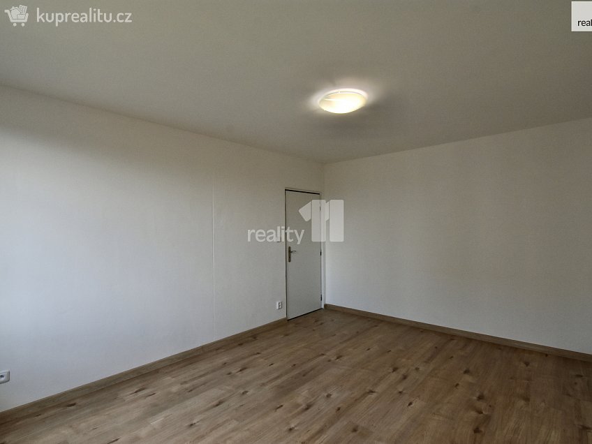 Pronájem bytu 1+1 33 m^2 K Sídlišti, Police nad Metují 