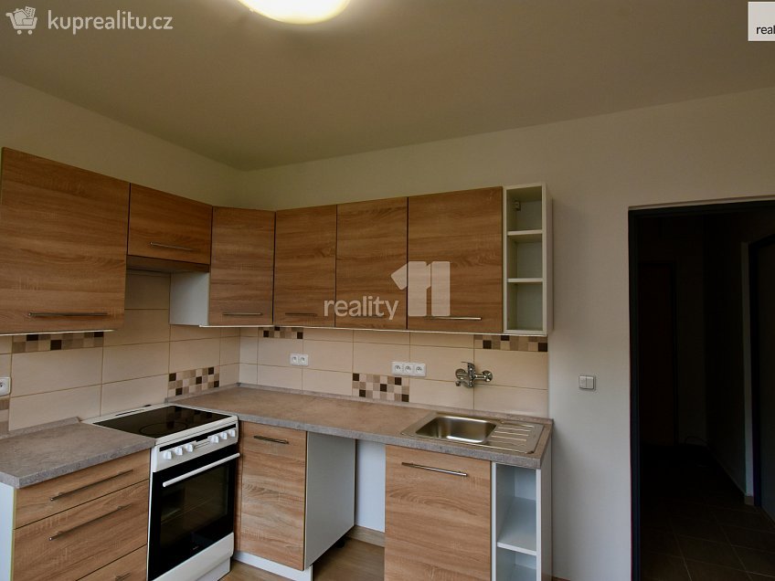 Pronájem bytu 1+1 33 m^2 K Sídlišti, Police nad Metují 