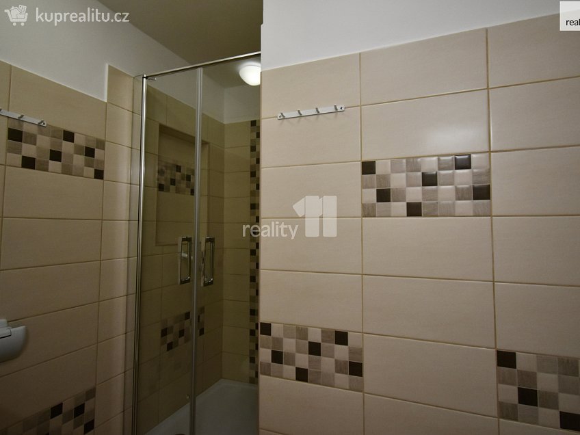 Pronájem bytu 1+1 33 m^2 K Sídlišti, Police nad Metují 