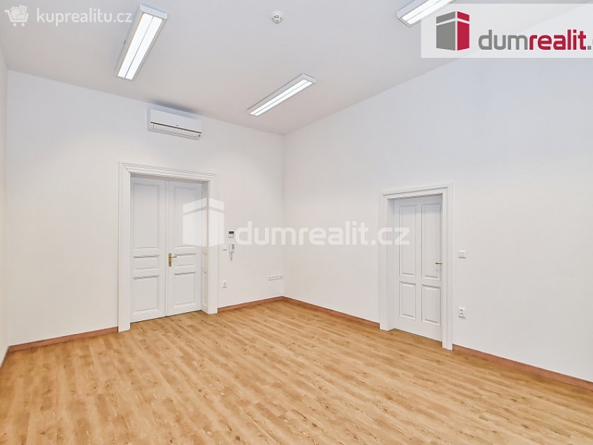 Pronájem  kanceláře 113 m^2 Národní, Praha 1 