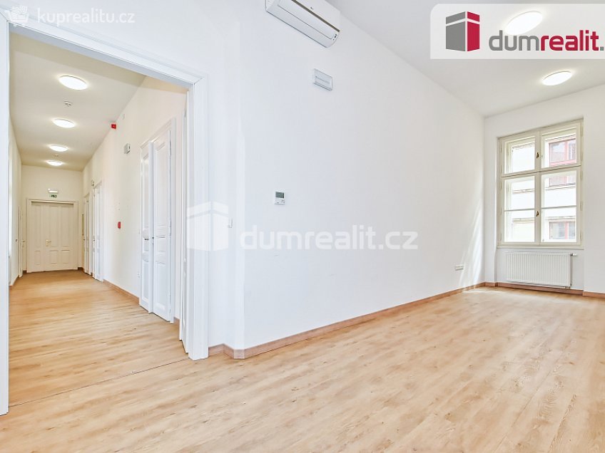 Pronájem  kanceláře 113 m^2 Národní, Praha 1 