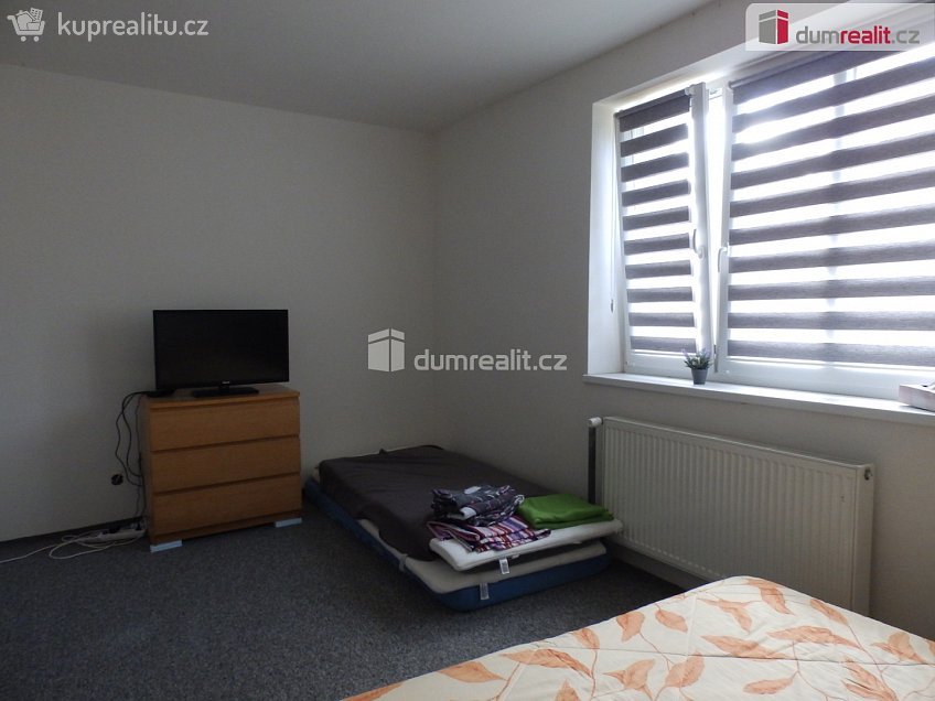 Prodej  rodinného domu 80 m^2 Jesenice, Jesenice 