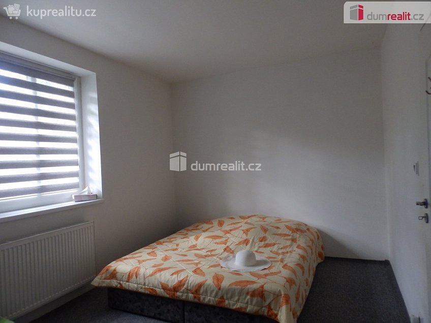 Prodej  rodinného domu 80 m^2 Jesenice, Jesenice 