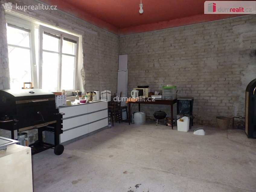 Prodej  rodinného domu 80 m^2 Jesenice, Jesenice 