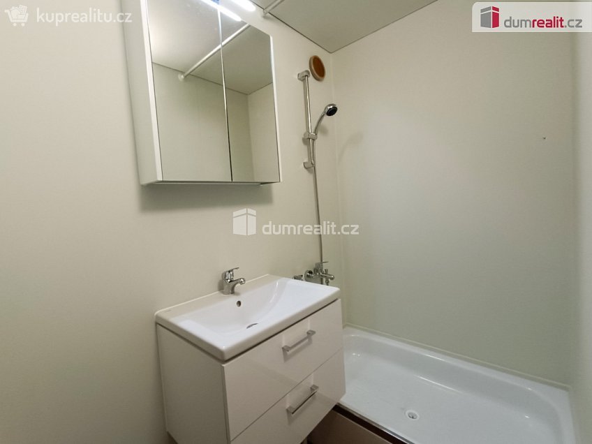 Pronájem bytu 2+kk 42 m^2 Růžová, Nymburk 