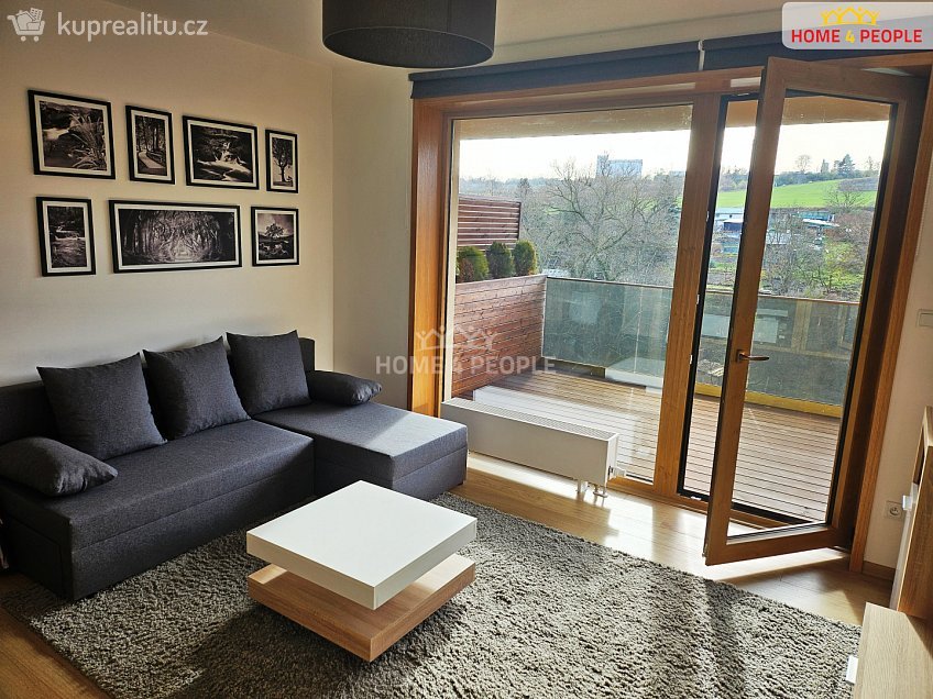 Pronájem bytu 2+kk 78 m^2 Lázeňská, Slaný 