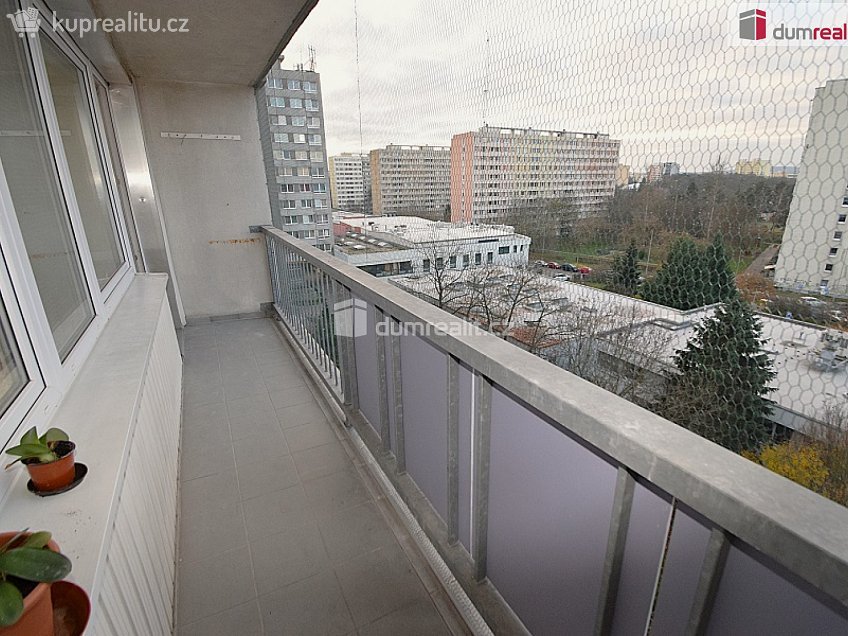 Pronájem bytu 3+kk 70 m^2 Novodvorská, Praha 4 