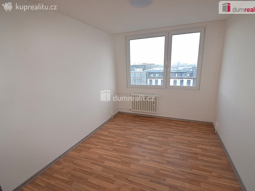 Pronájem bytu 3+kk 70 m^2 Novodvorská, Praha 4 