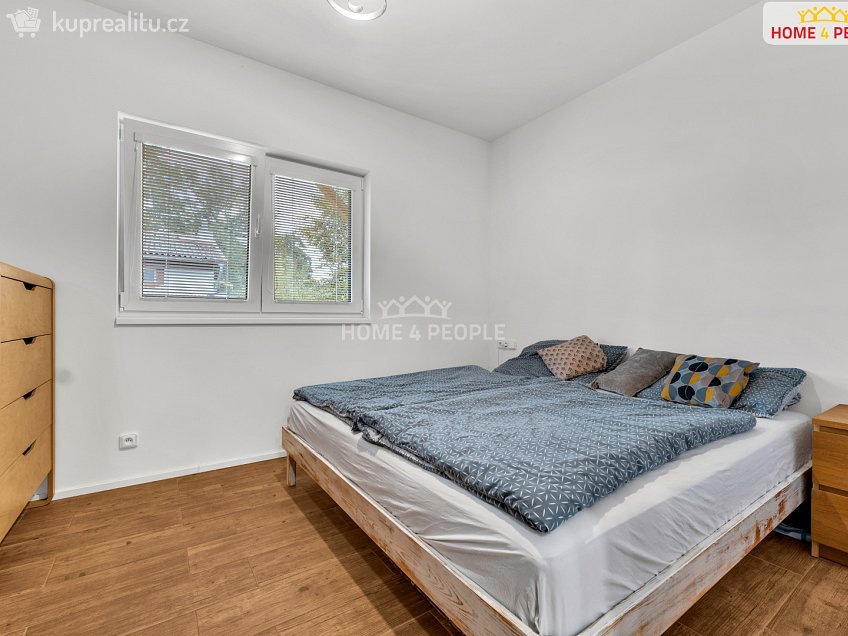 Prodej  chaty 58 m^2 B. Němcové, Káraný 