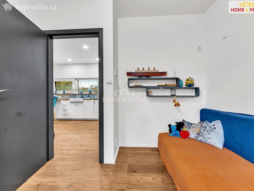 Prodej  chaty 58 m^2 B. Němcové, Káraný 