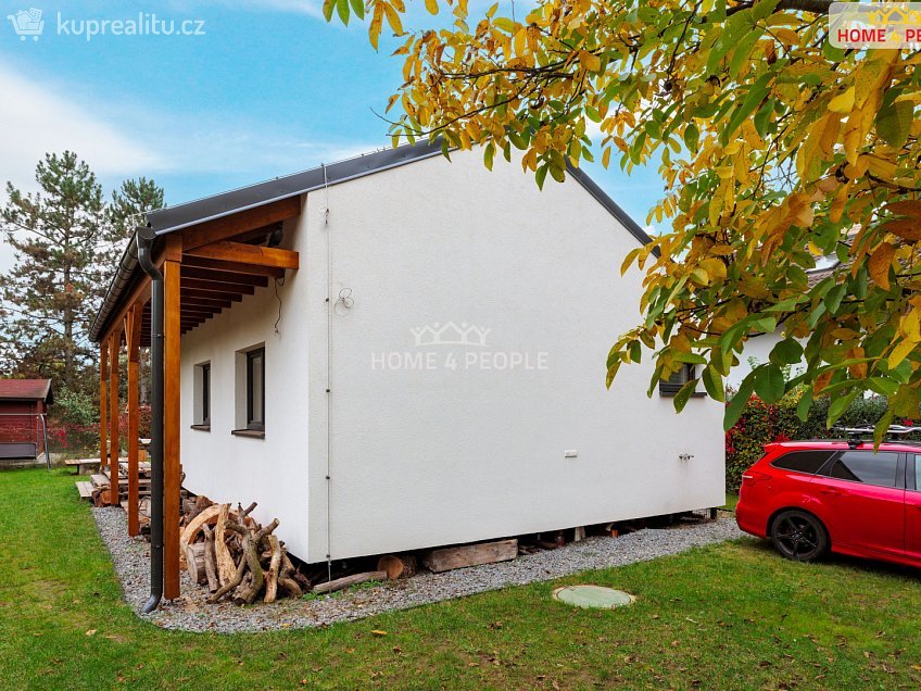 Prodej  rodinného domu 58 m^2 B. Němcové, Káraný 