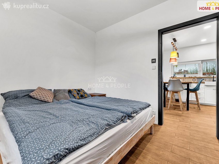 Prodej  rodinného domu 58 m^2 B. Němcové, Káraný 