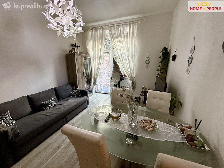 Pronájem bytu 3+kk 55 m^2 Sokolovská, Praha 8 