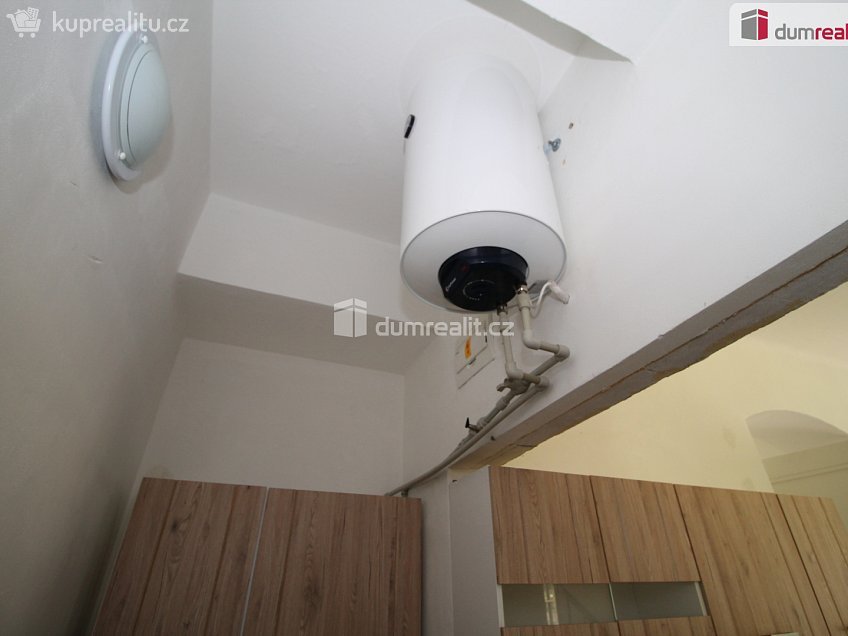 Pronájem bytu 2+1 67 m^2 Hlavní třída, Mariánské Lázně 