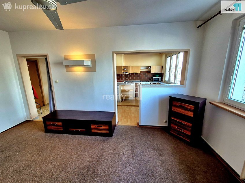 Prodej bytu 1+1 37 m^2 Žižkova, Aš 
