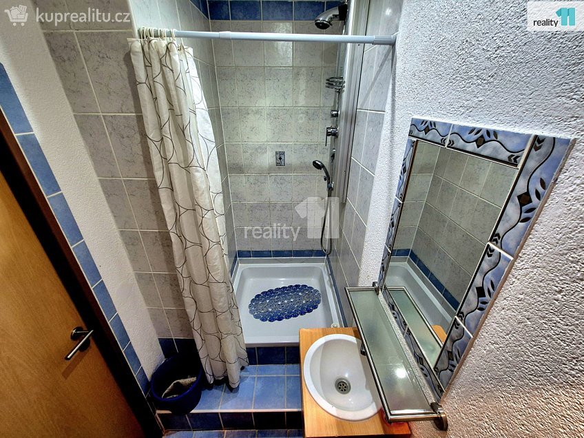 Prodej bytu 1+1 37 m^2 Žižkova, Aš 