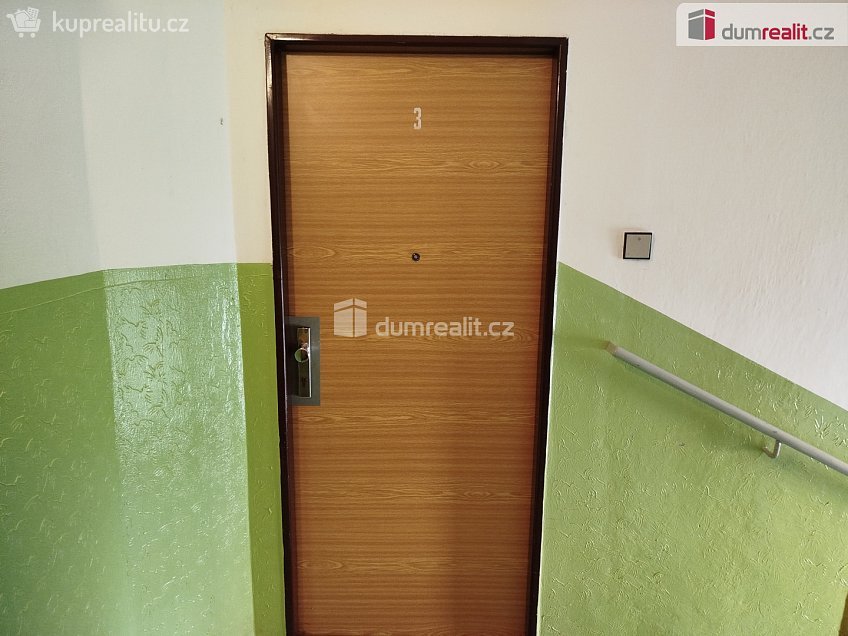 Prodej bytu 1+1 35 m^2 Poštovní, Nejdek 