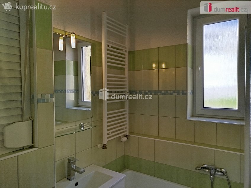 Prodej bytu 1+1 35 m^2 Poštovní, Nejdek 