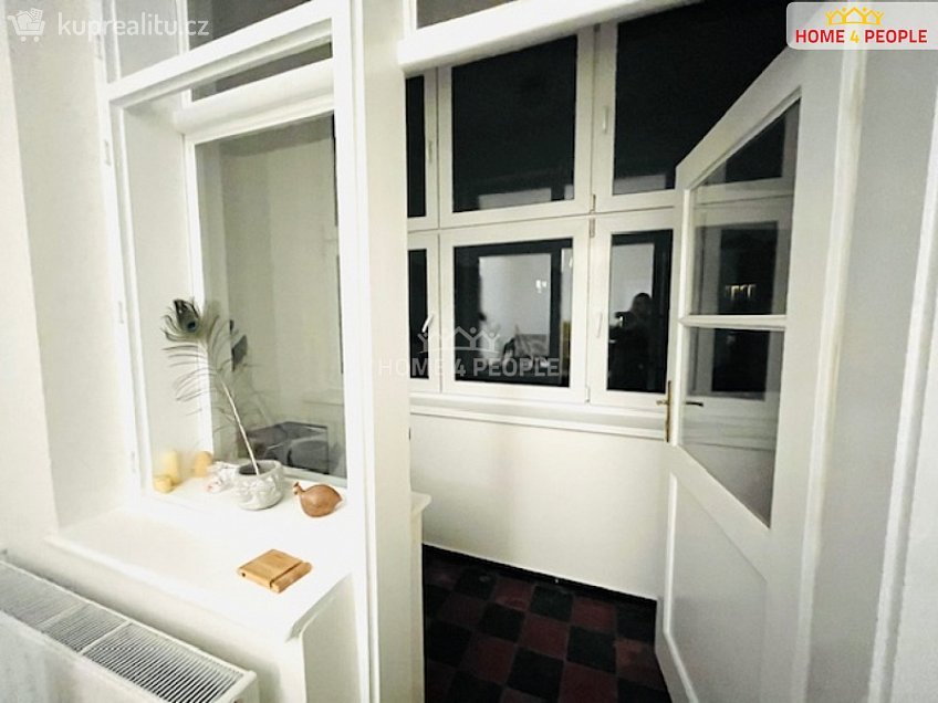 Pronájem bytu 3+kk 70 m^2 Spáčilova, Brno 