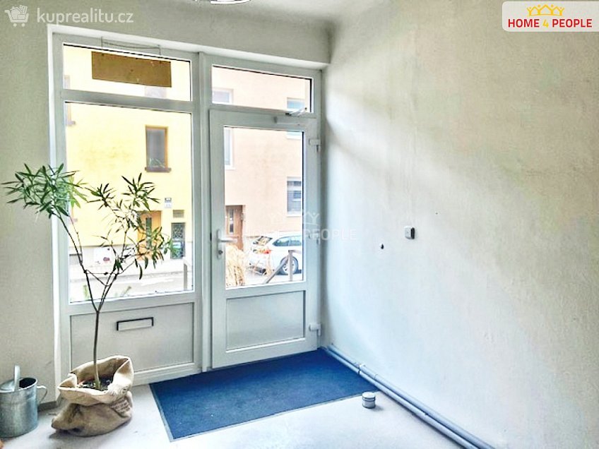 Pronájem bytu 3+kk 70 m^2 Spáčilova, Brno 