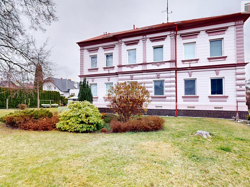 Pronájem bytu 1+kk 27 m^2 Chářovská, Krnov 