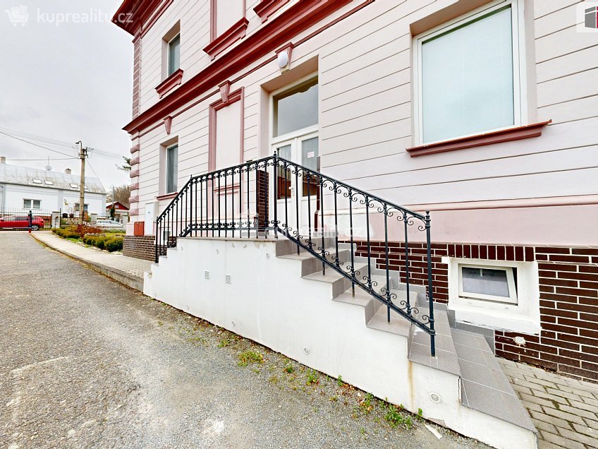 Pronájem bytu 1+kk 27 m^2 Chářovská, Krnov 