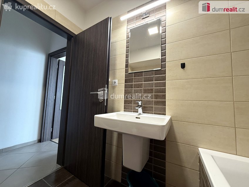 Prodej bytu 2+kk 72 m^2 Hrušková, Uherské Hradiště 