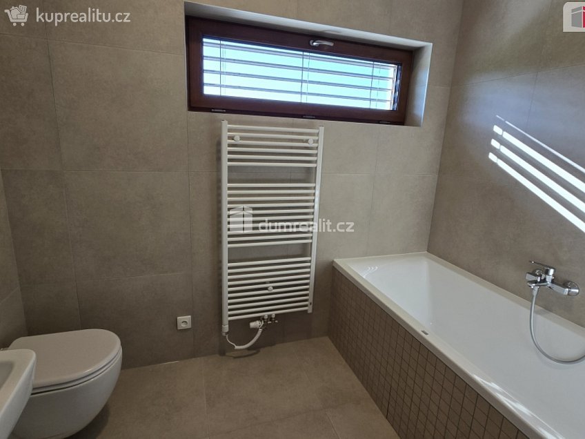 Prodej  rodinného domu 106 m^2 Mořina, Mořina 