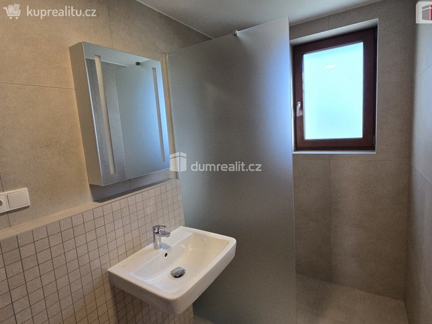 Prodej  rodinného domu 106 m^2 Mořina, Mořina 