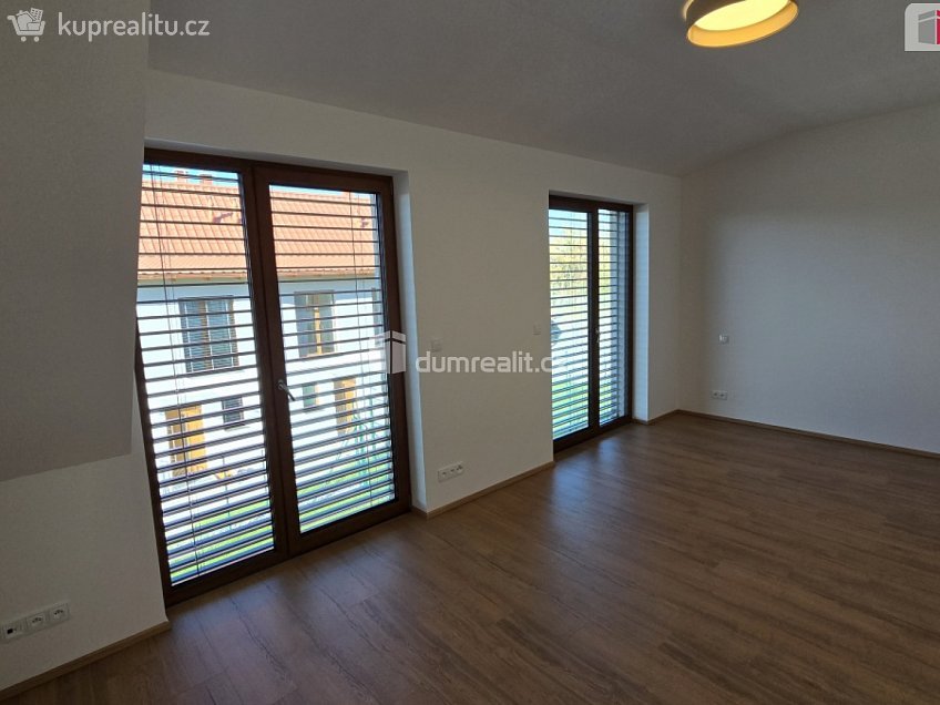 Prodej  rodinného domu 106 m^2 Mořina, Mořina 