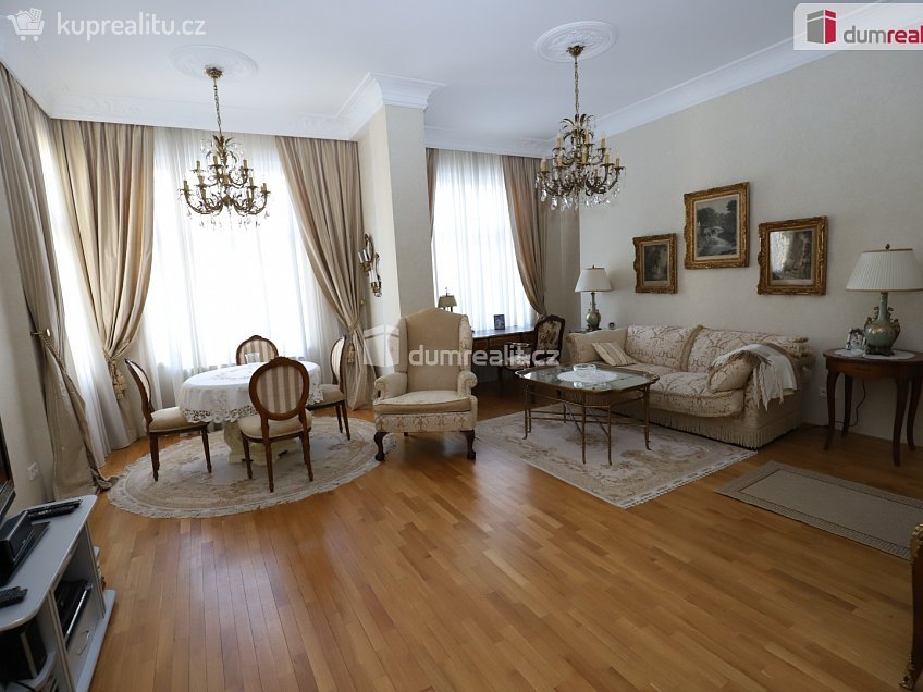 Prodej bytu 2+kk 68 m^2 Masarykova, Mariánské Lázně 