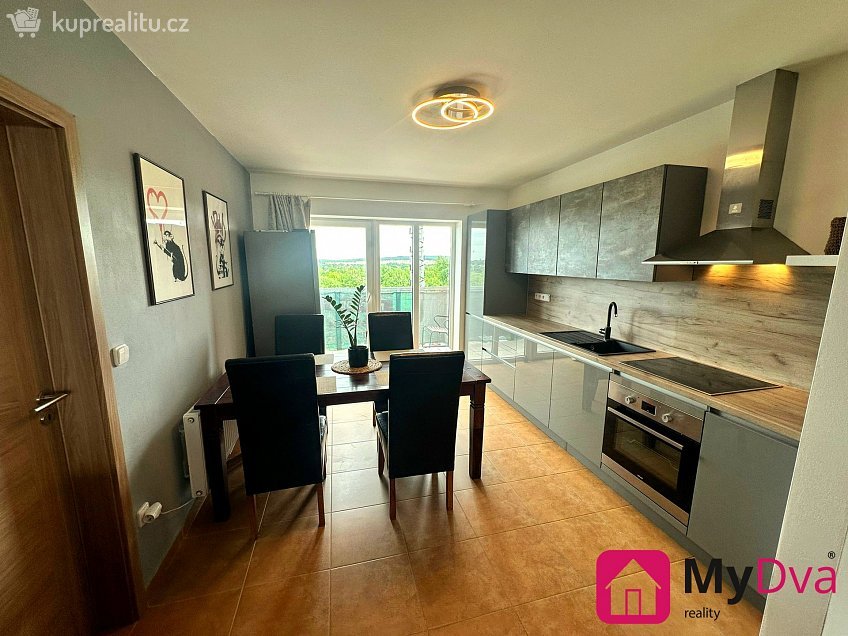 Prodej bytu 3+kk 77 m^2 Staré vinice, Znojmo 