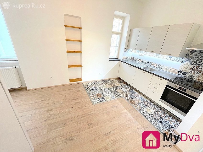 Pronájem bytu 3+kk 55 m^2 Lužická, Znojmo 