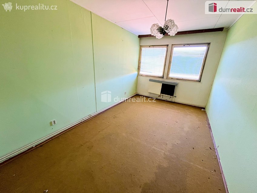 Prodej bytu 3+1 81 m^2 Na Přídělech, Hluk 