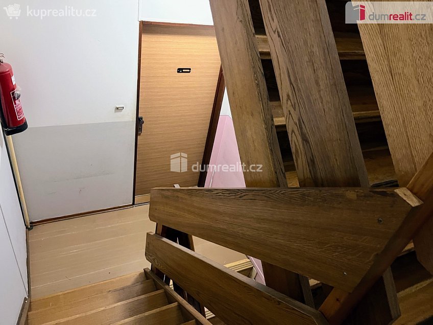 Prodej bytu 3+1 81 m^2 Na Přídělech, Hluk 