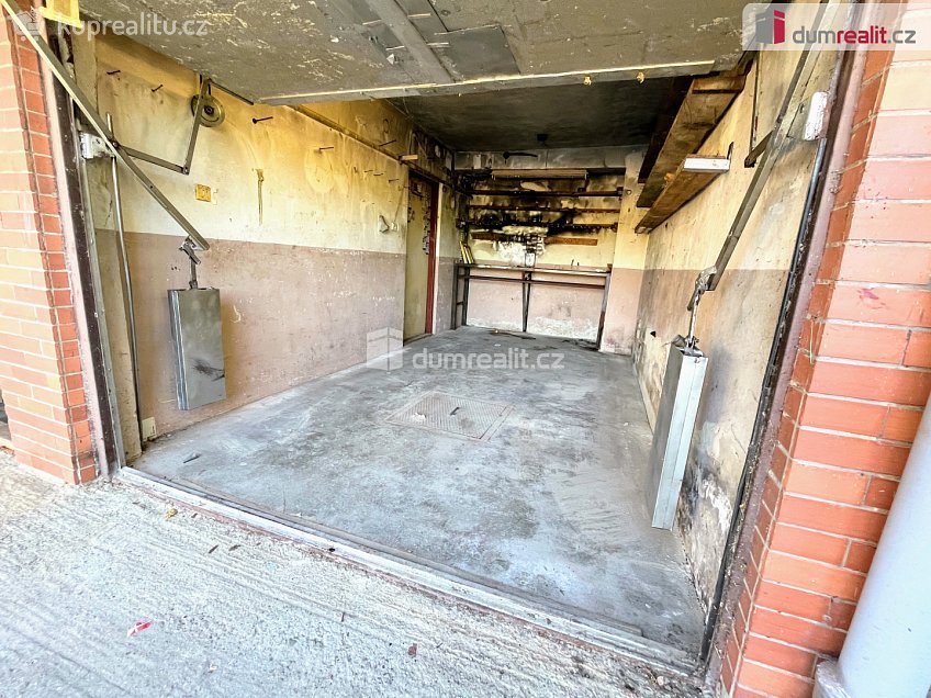 Prodej bytu 3+1 81 m^2 Na Přídělech, Hluk 