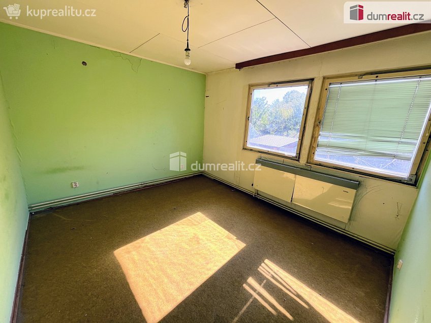 Prodej bytu 3+1 81 m^2 Na Přídělech, Hluk 