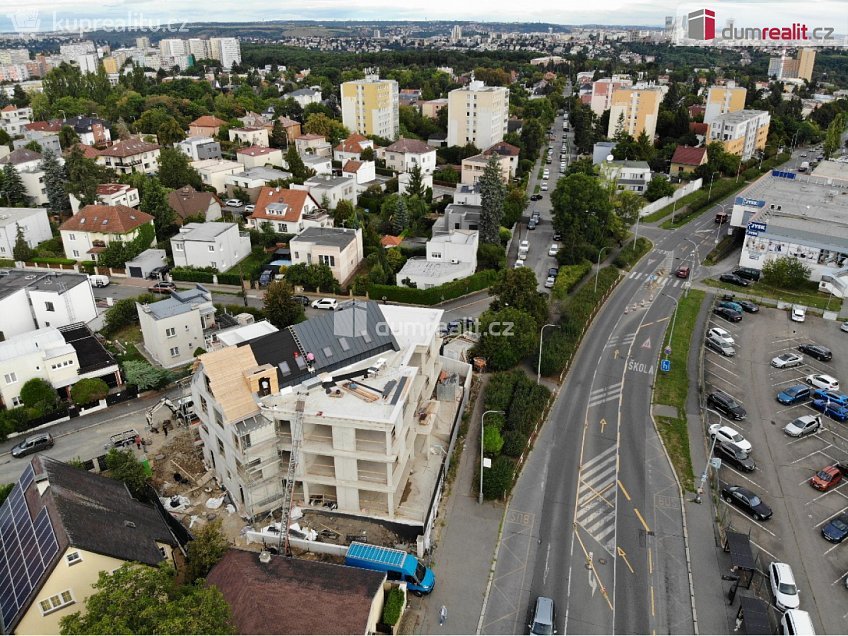 Pronájem  obchodních prostor 143 m^2 Štúrova, Praha 4 